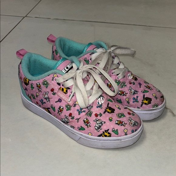 Heelys Other - Big Kids Minecraft Heely’s in Pink with Wheels